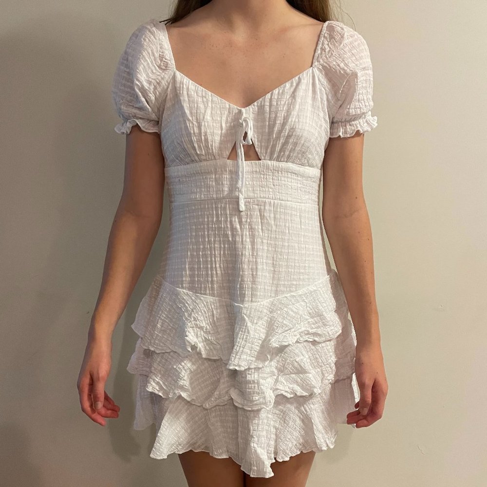 Short white ruffled sundress - City Studio size 7 - Perfect for graduations!